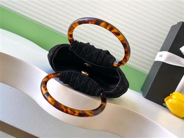 2026131222333824 670